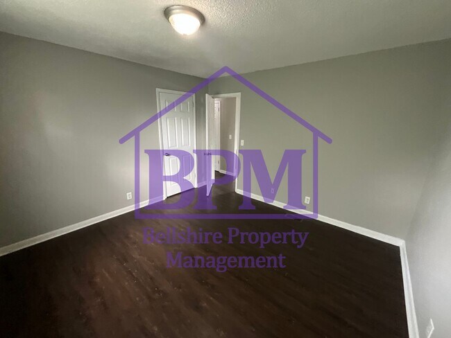 Building Photo - Cozy 2 Bed | 1 Bath Duplex in Hermitage