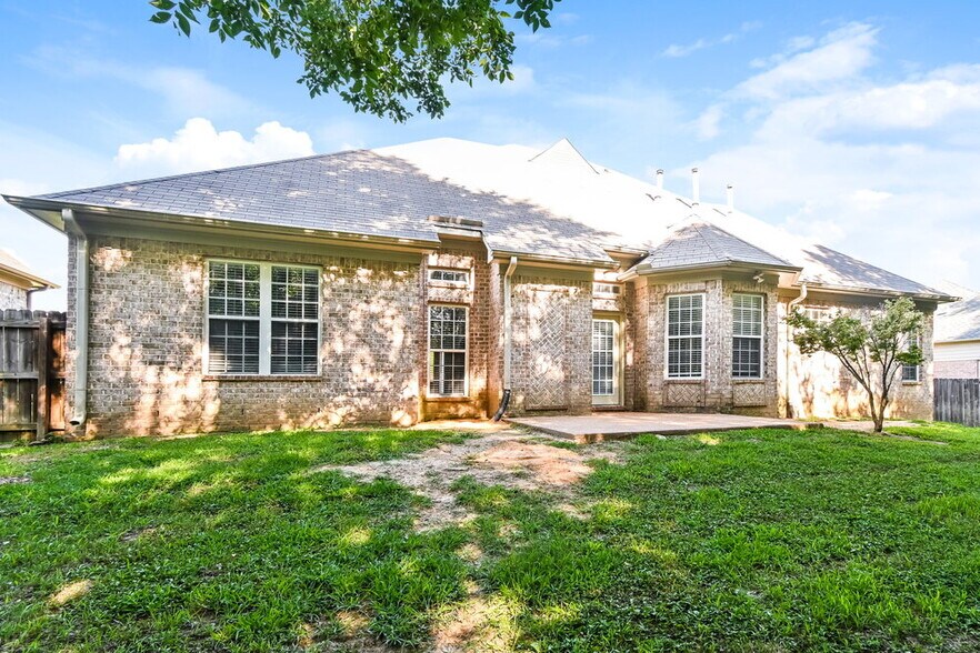Building Photo - 374 Steadman Ln