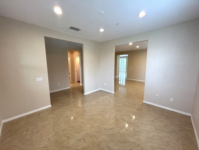 Building Photo - 3502 RAWLEY ST CORONA 92882 (5 BED / 3.5 B...