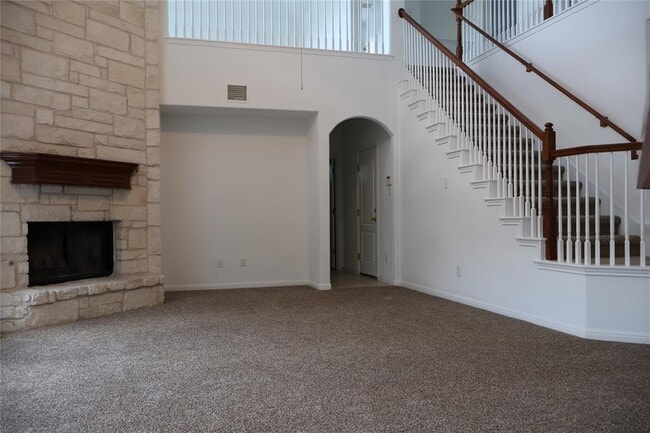 Building Photo - 2403 Vestavia Ridge Ln