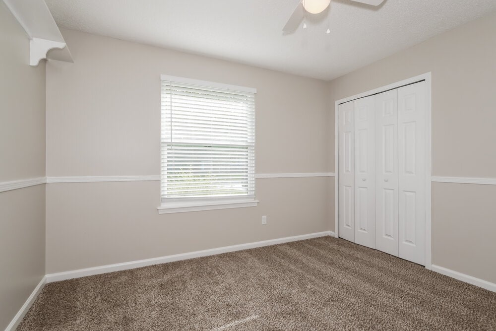 Building Photo - 1752 St Ives Dr