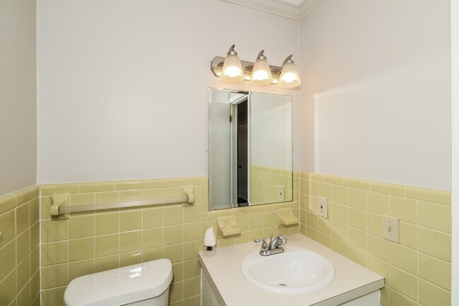 Building Photo - 108 Mistwoode Rd