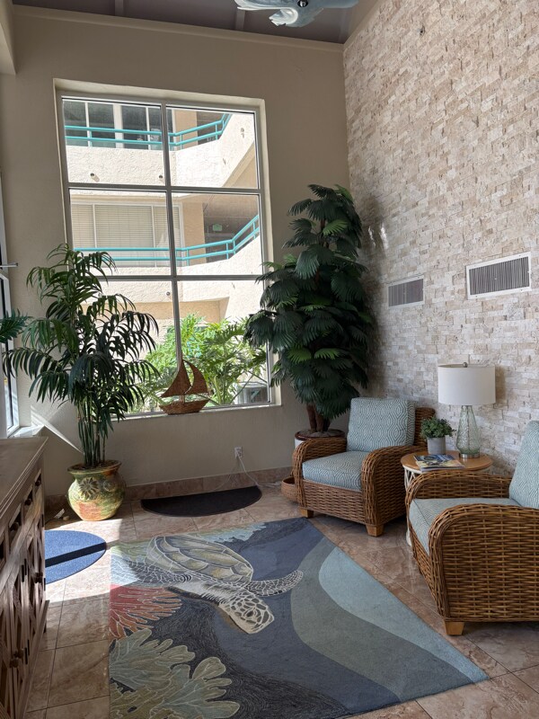 Building Photo - 4565 S Atlantic Ave