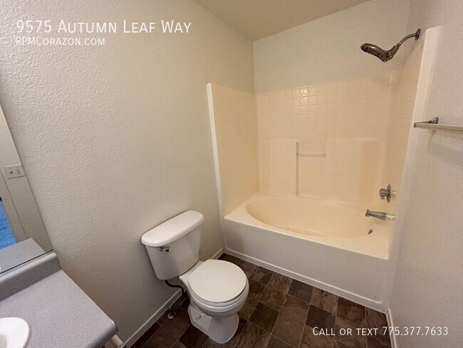 Building Photo - 9575 Autumn Leaf Way