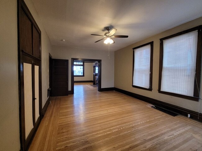 Building Photo - ter1714