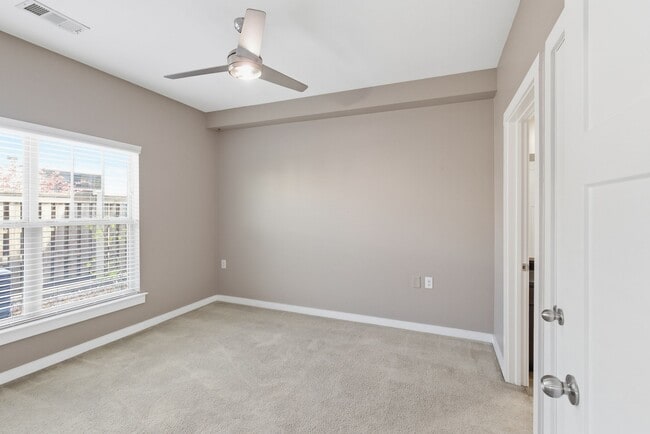 Building Photo - 2197 Nolensville Pk