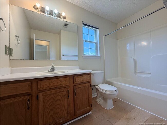 Building Photo - 908 Mourning Dove Pl