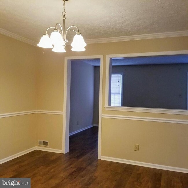 Building Photo - 1506 Virginia Ct