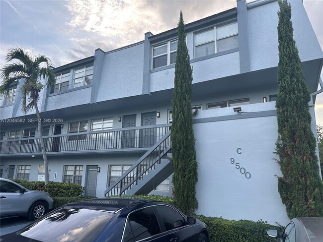 Building Photo - 9500 SW 3rd St