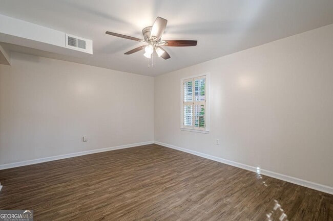 Building Photo - 45 Brandon Ridge Dr NE