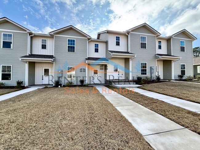 Building Photo - Modern Luxury Townhouse in the Heart of Huntsville