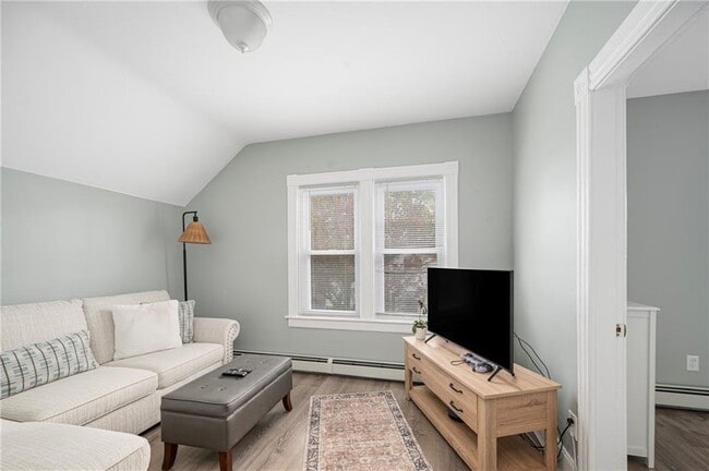 Building Photo - 149 Pomona Ave