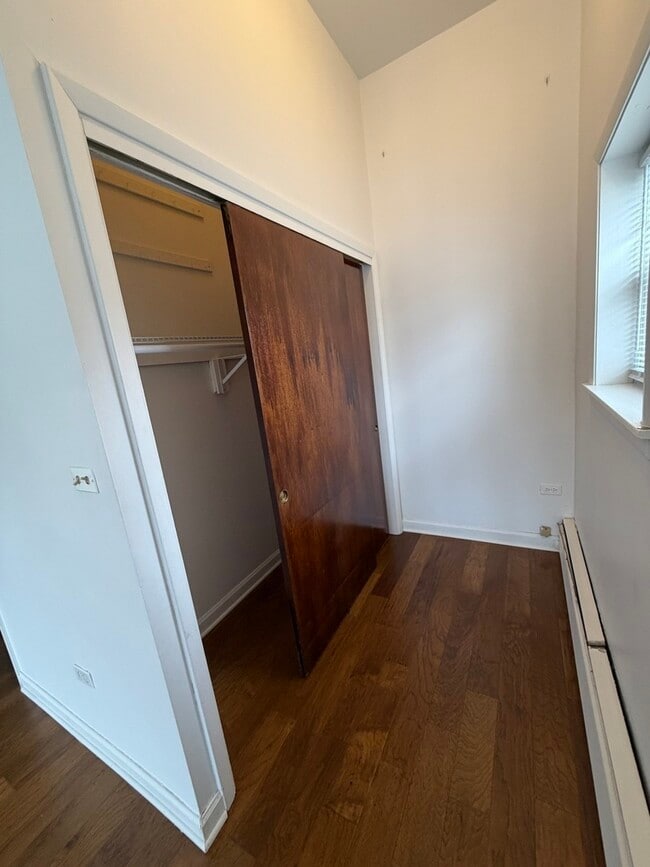 Building Photo - 1995 Howard Ave