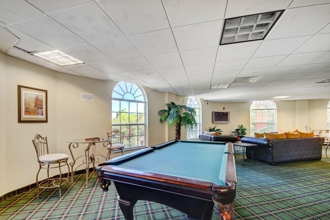 Building Photo - 1640 Presidential Way