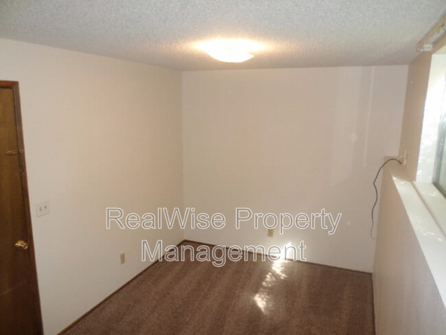 Building Photo - 306 Catalina Dr