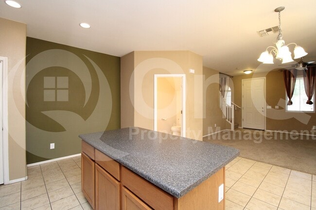 Building Photo - 105 N 87th Ave