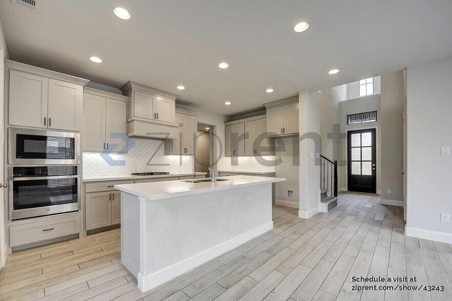 Building Photo - 1707 Swayback Ln