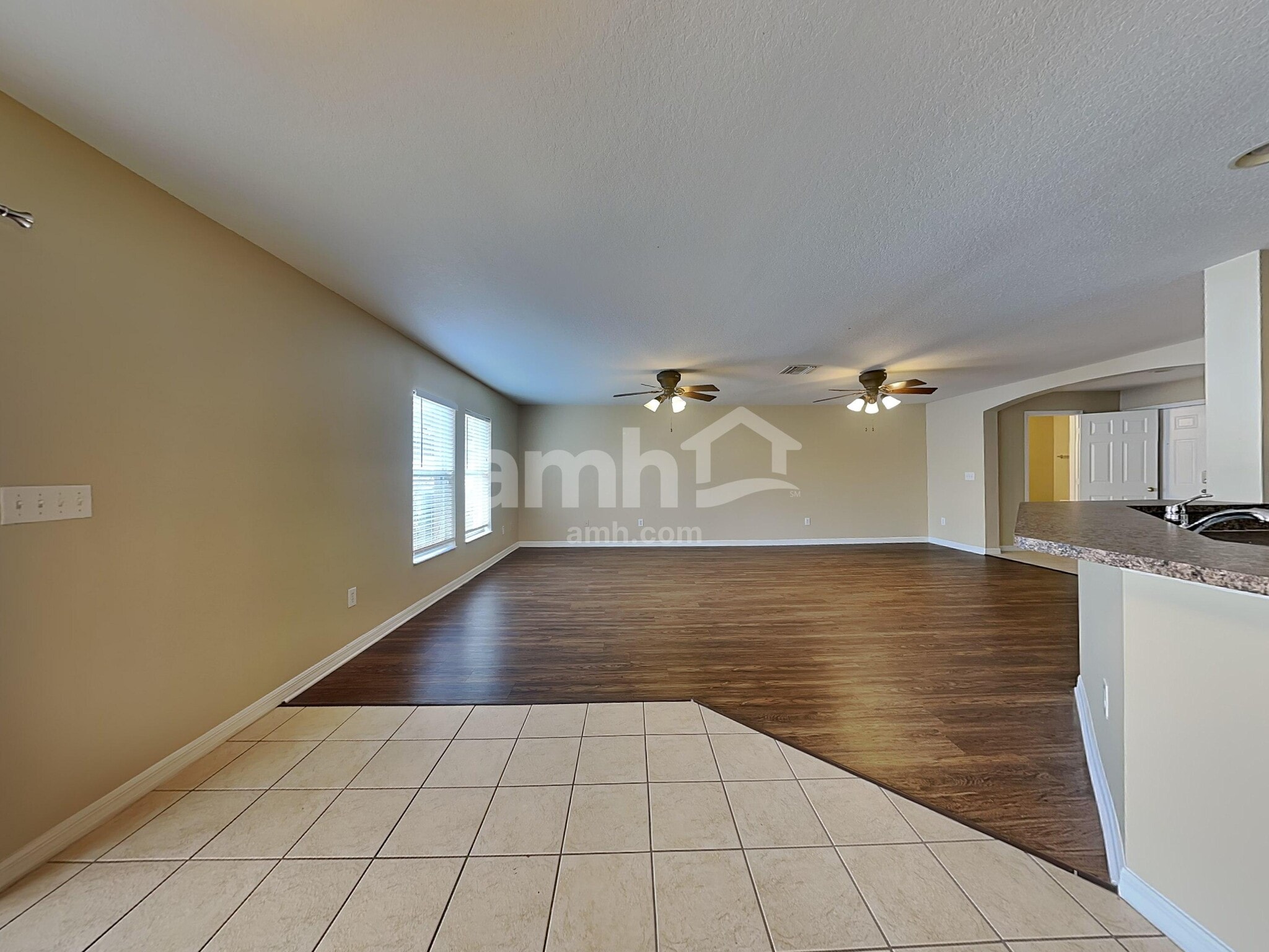 Building Photo - 12012 Citrus Leaf Dr