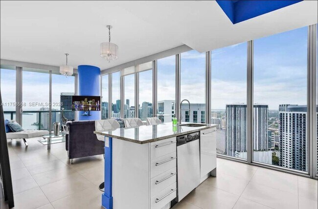 Building Photo - 888 Biscayne Blvd