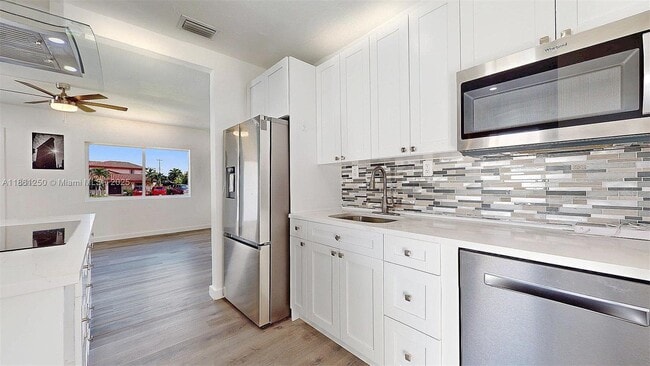 Building Photo - 6760 SW 19th St