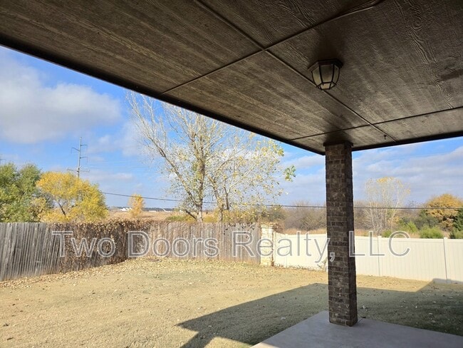 Building Photo - 19217 Grassmere Way