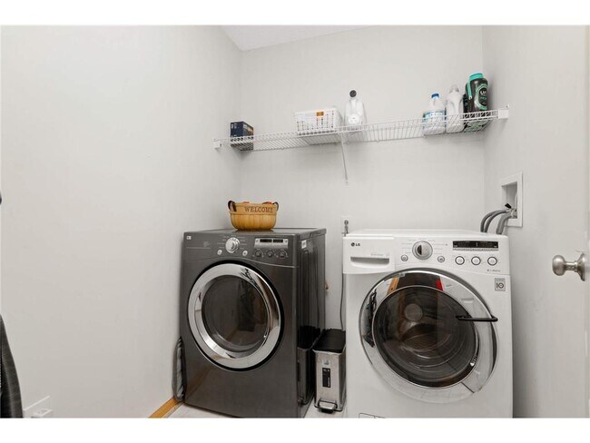 Building Photo - 14009 52nd Ave N