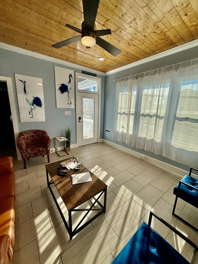 Building Photo - 2312 37th St