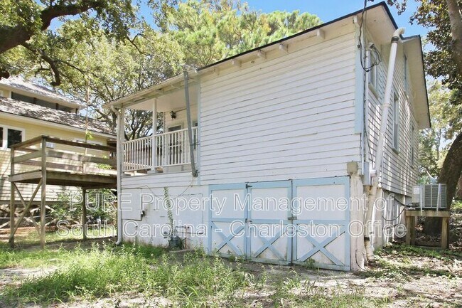 Building Photo - 418 E Cooper Ave