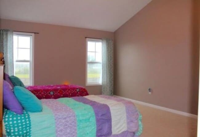 Building Photo - 613 Pecan Grove Loop