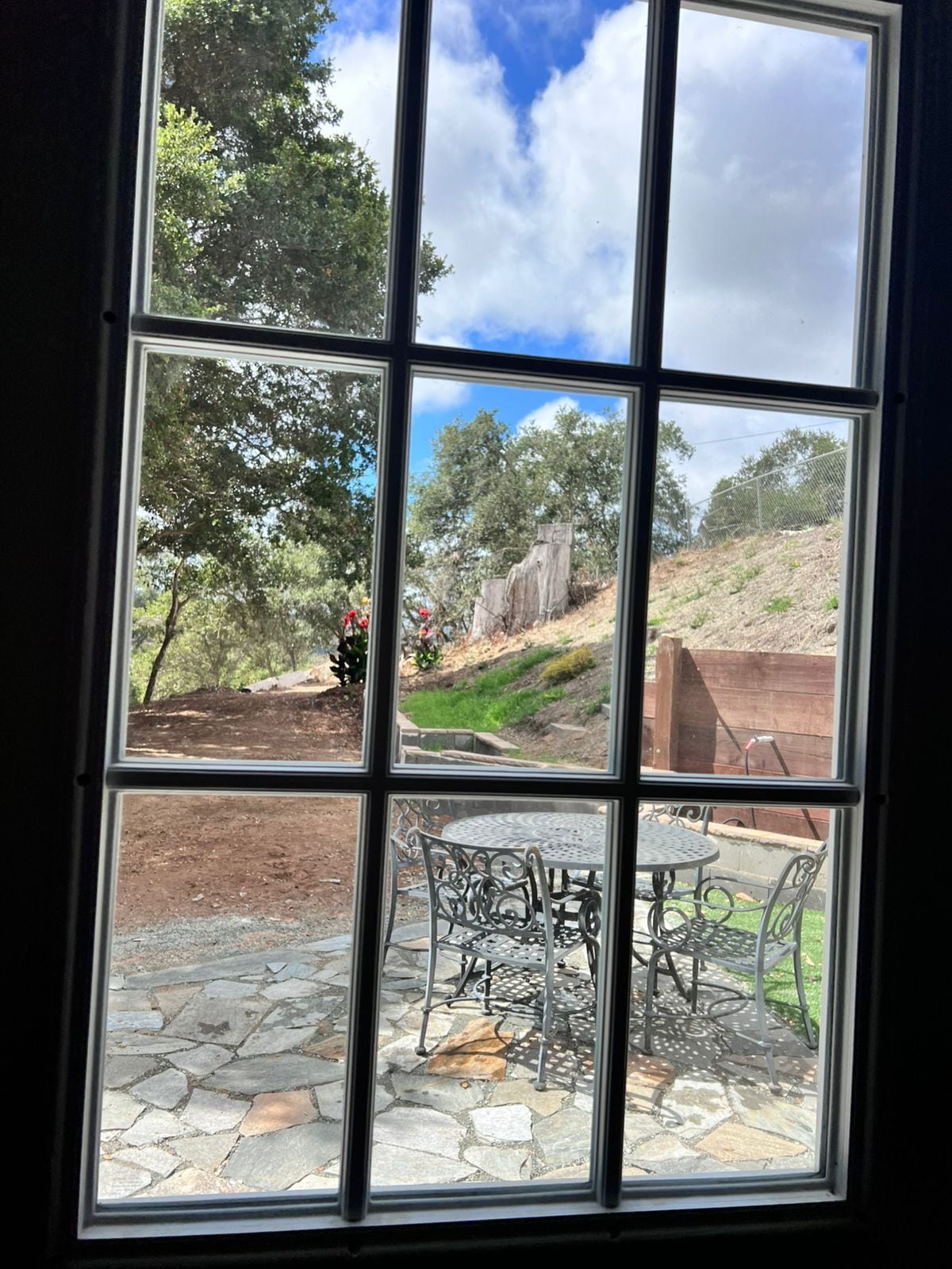 Building Photo - 496 Carr Ave