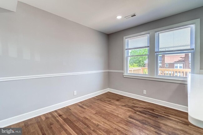 Building Photo - 1902 Good Hope Ct SE