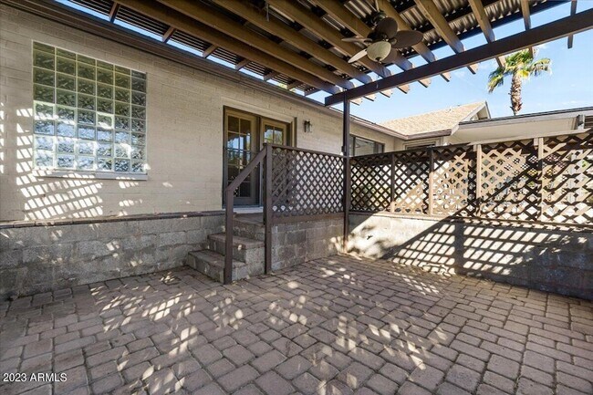 Building Photo - 16007 N 52nd Pl