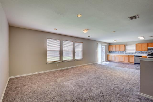 Building Photo - 1057 Castle Top Dr