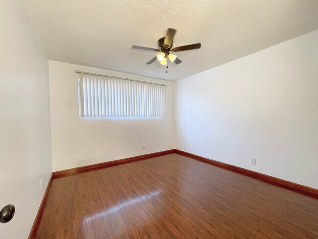 Building Photo - 2030 S Preuss Rd