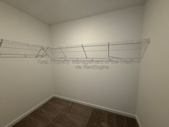 Building Photo - 5236 Amaryllis Wy