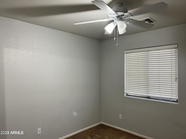 Building Photo - 3943 E Jasper Dr