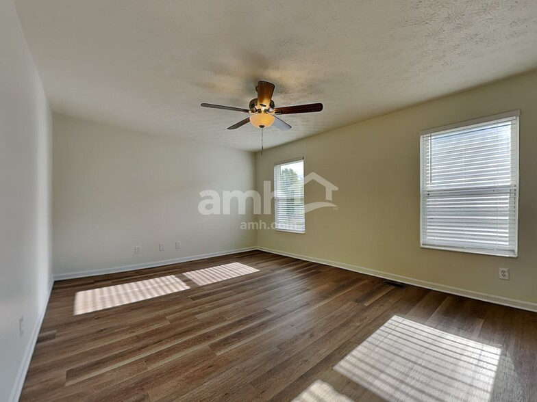 Building Photo - 6532 Kristine Dr