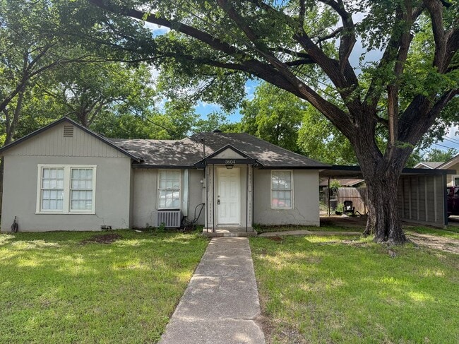Building Photo - 3604 Torrence St
