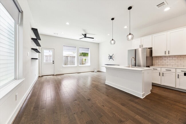 Building Photo - 4155 Griggs Rd
