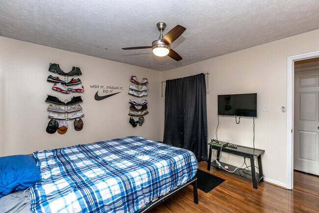 Building Photo - 3008 Tuscaloosa Ln
