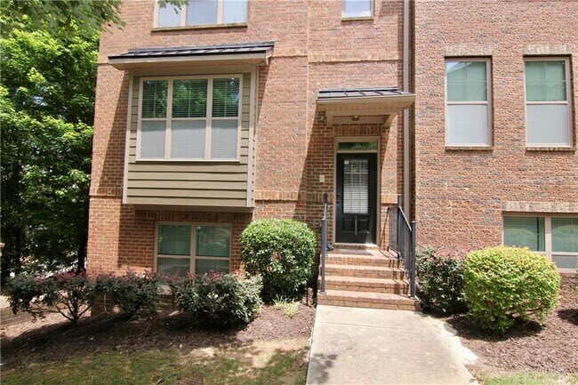 Building Photo - 1660 Jardin Ct