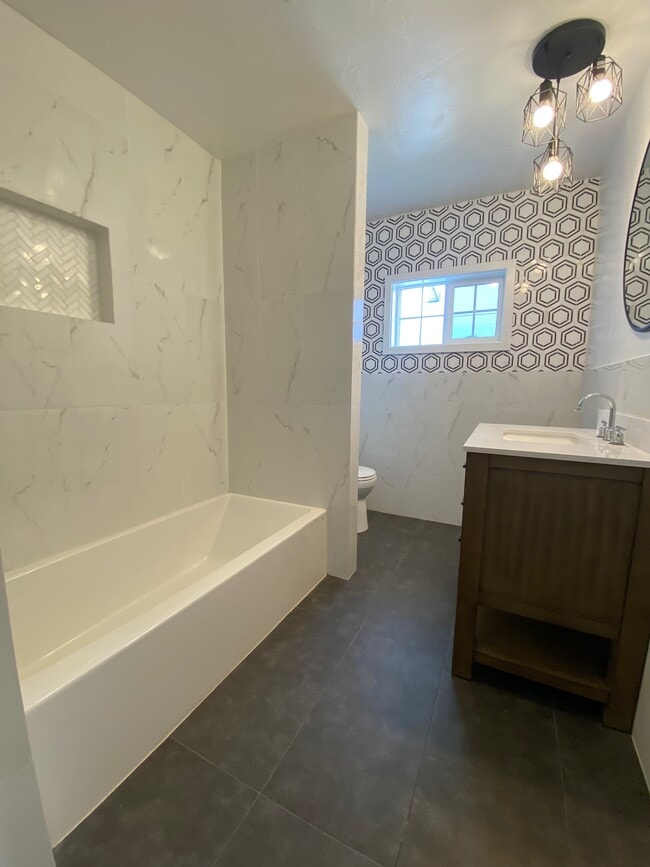 Building Photo - 5802 Arboga Rd