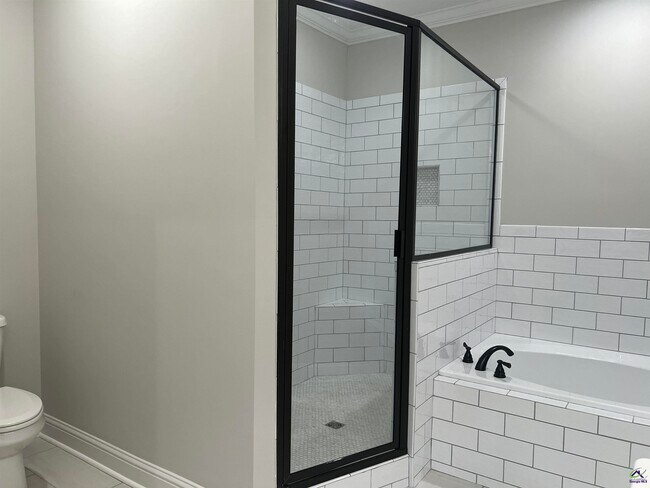 Building Photo - 250 High Ridge Ct