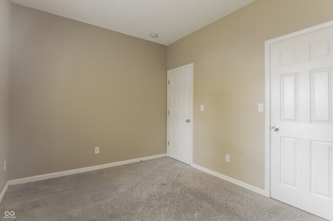 Building Photo - 8018 Ithaca Way