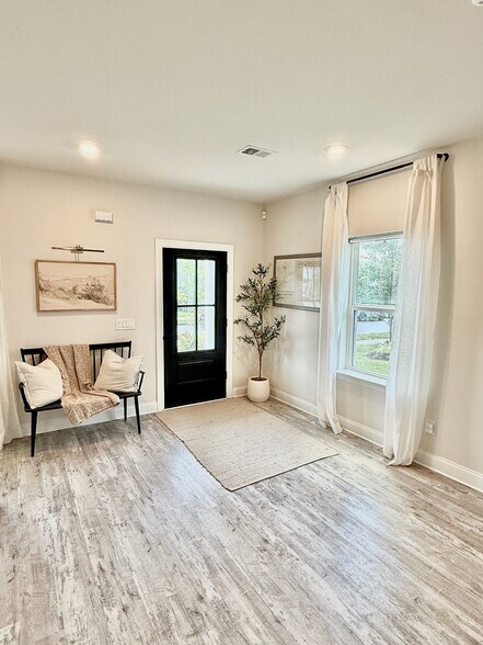 Building Photo - 2080 Notchleaf Rd