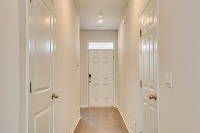 Building Photo - 5148 Captain Dr