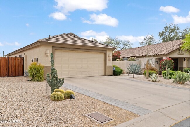 Building Photo - 4553 E Coyote Wash Dr