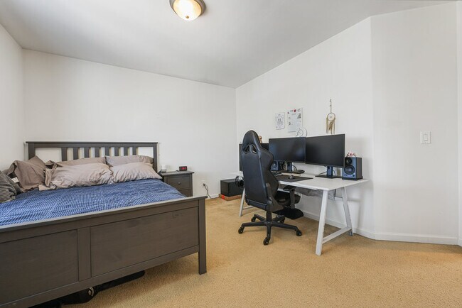 Bedroom 2 - 4466 Mataro Dr