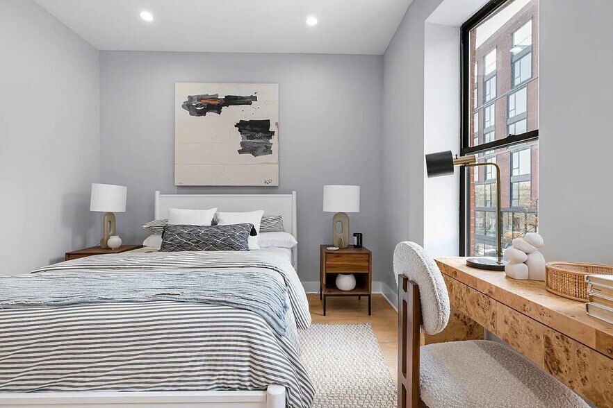 Building Photo - 307 W 136th St