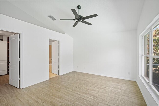 Building Photo - 5513 Terrain De Golf Dr